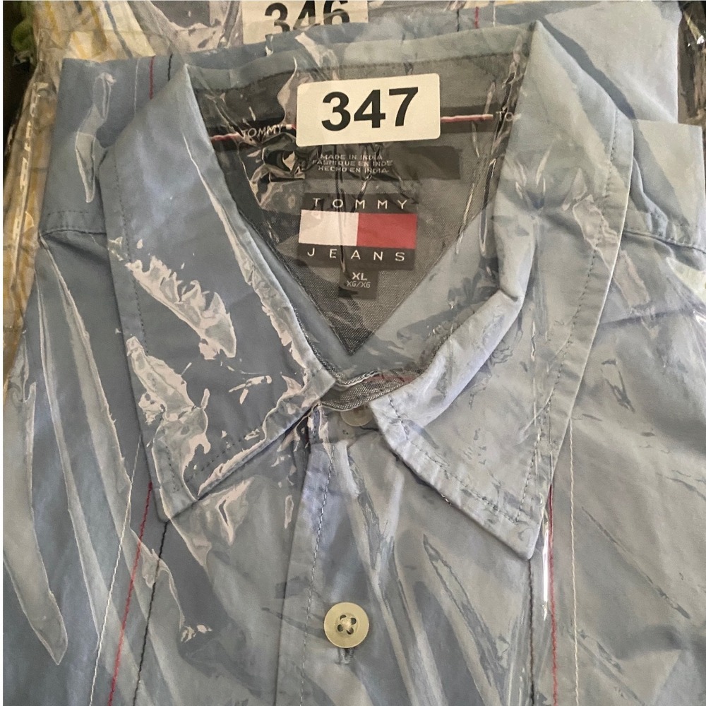 Tommy Hilfiger Light Blue Casual Button Down Shirt - Picture 3 of 3